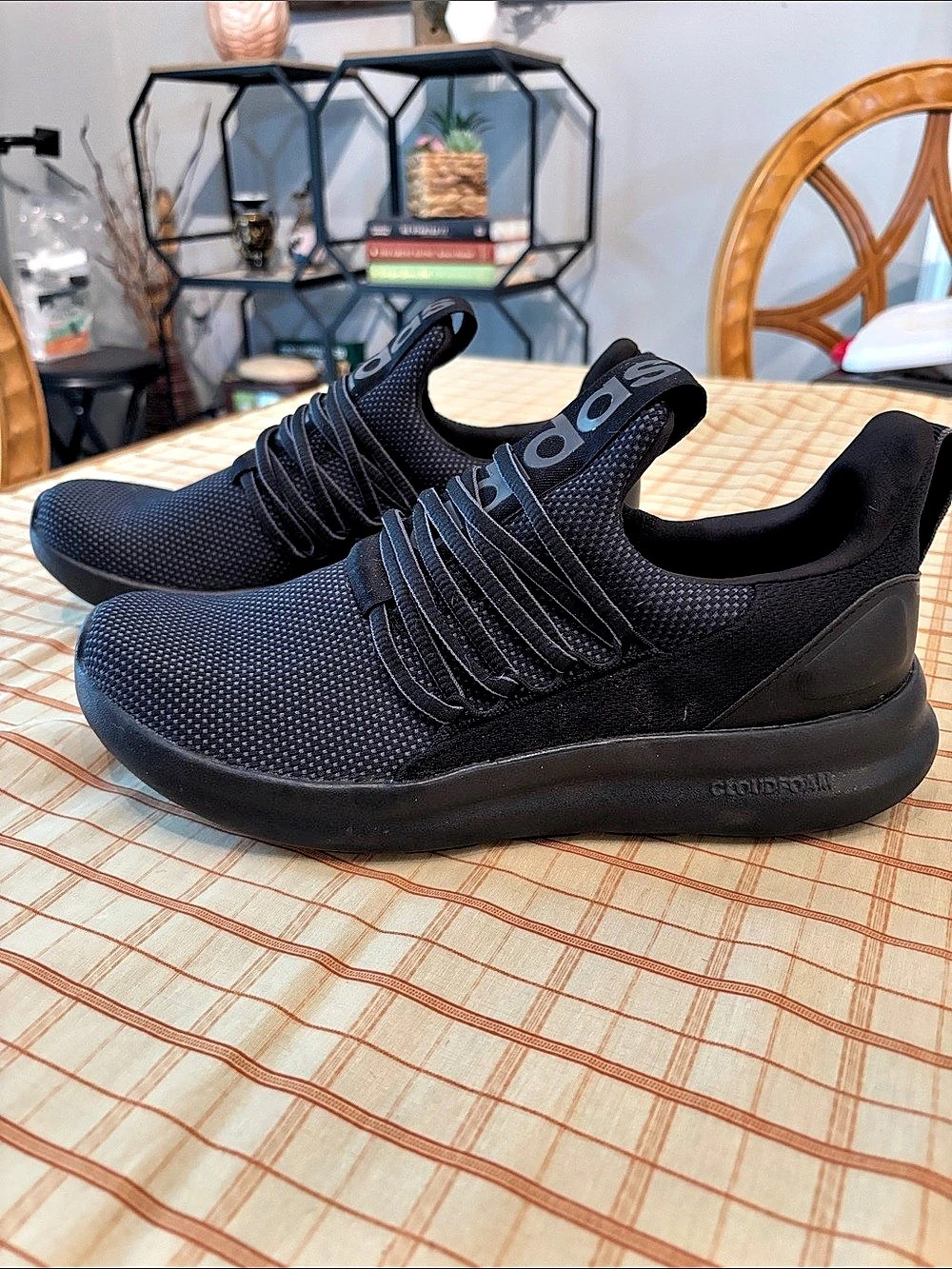 adidas Cloudfoam Comfort Black Athletic Shoes US 9